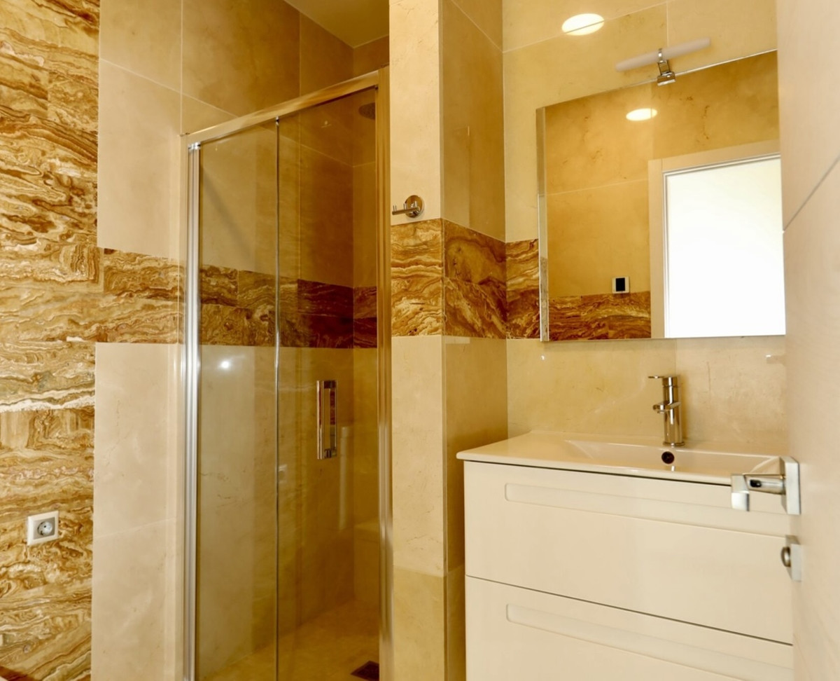 5 Bed Townhouse for sale in La Zenia Costa Blanca, Alicante, Spain
