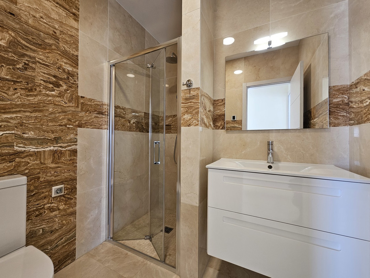 5 Bed Townhouse for sale in La Zenia Costa Blanca, Alicante, Spain