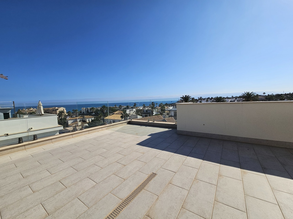 5 Bed Townhouse for sale in La Zenia Costa Blanca, Alicante, Spain