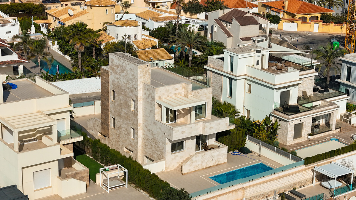 5 Bed Townhouse for sale in La Zenia Costa Blanca, Alicante, Spain