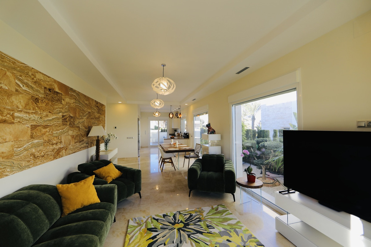 5 Bed Townhouse for sale in La Zenia Costa Blanca, Alicante, Spain