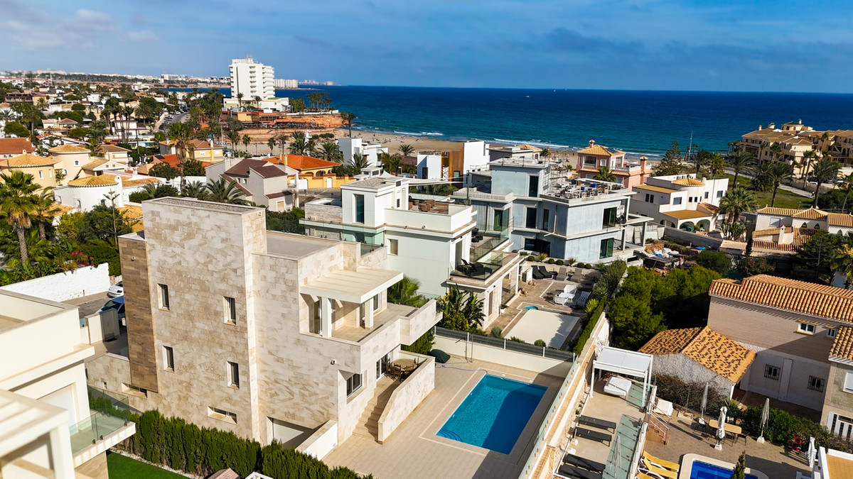 5 Bed Townhouse for sale in La Zenia Costa Blanca, Alicante, Spain