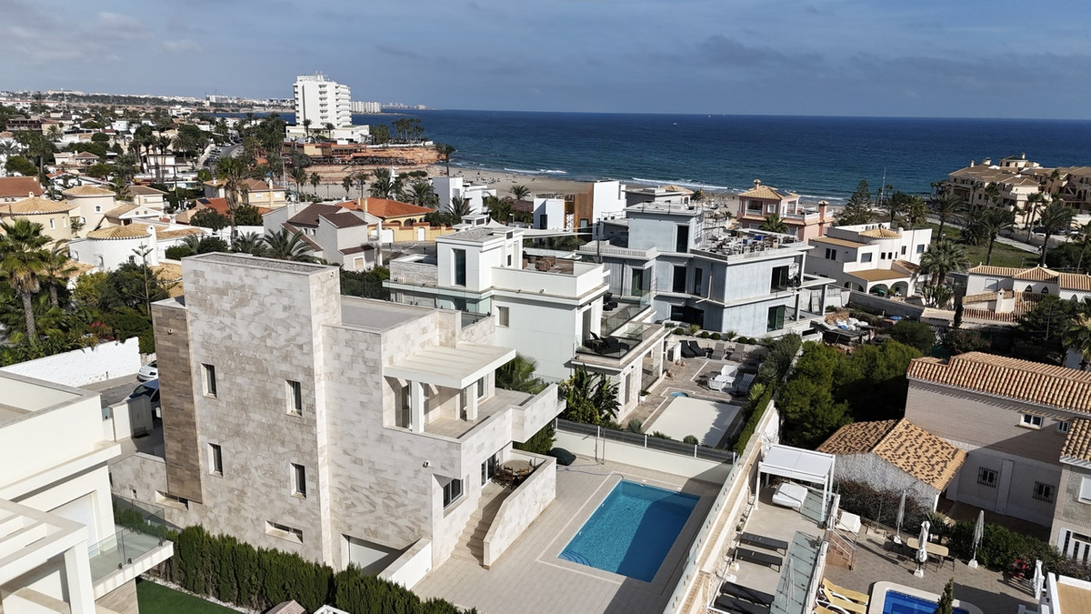 5 Bed Townhouse for sale in La Zenia Costa Blanca, Alicante, Spain