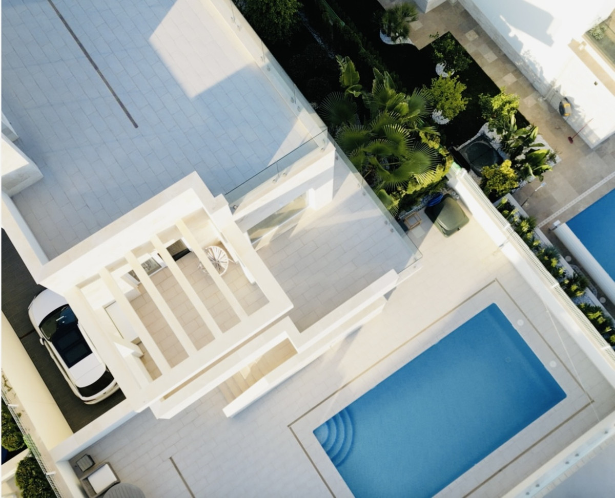 5 Bed Townhouse for sale in La Zenia Costa Blanca, Alicante, Spain