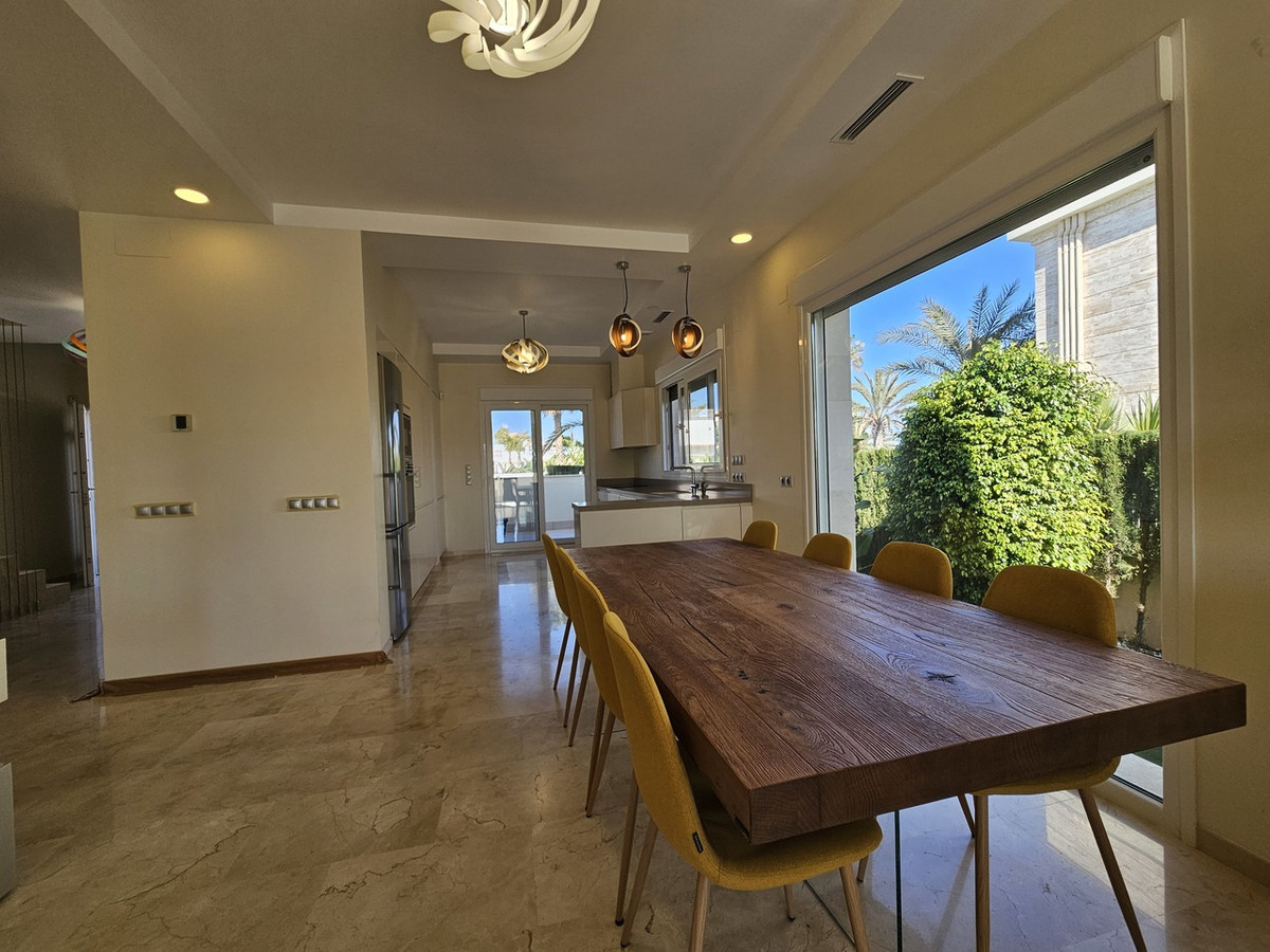 5 Bed Townhouse for sale in La Zenia Costa Blanca, Alicante, Spain