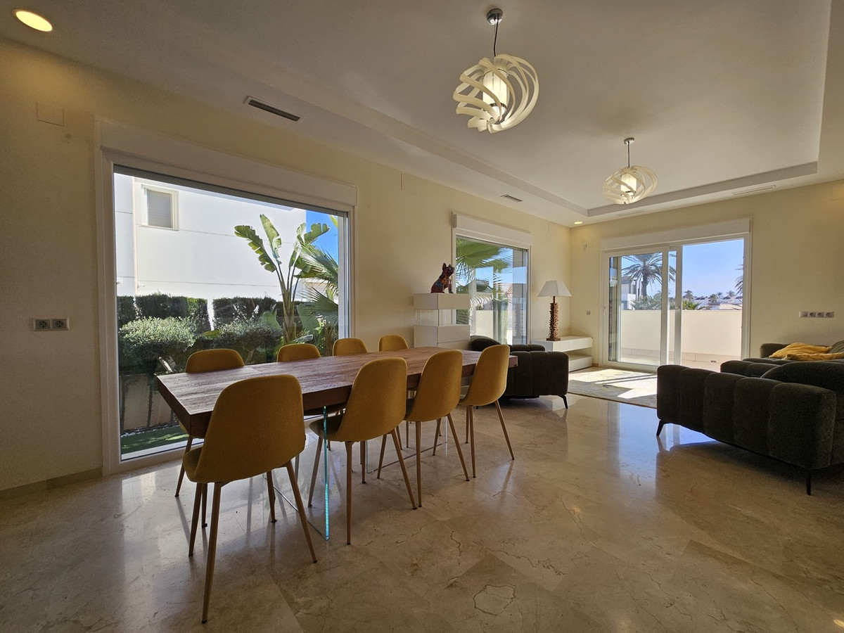 5 Bed Townhouse for sale in La Zenia Costa Blanca, Alicante, Spain