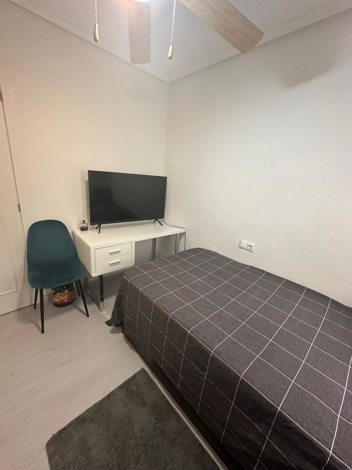 Se vende Apartamento Planta Media de 2 dormitorios en Costa Blanca, Alicante, España