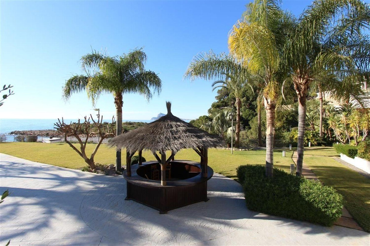 4 Bed Apartment for sale in Altea Costa Blanca, Alicante, Spain