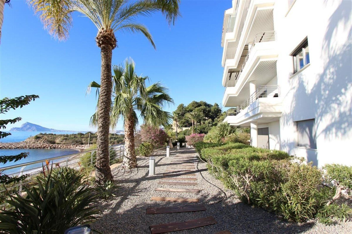4 Bed Apartment for sale in Altea Costa Blanca, Alicante, Spain