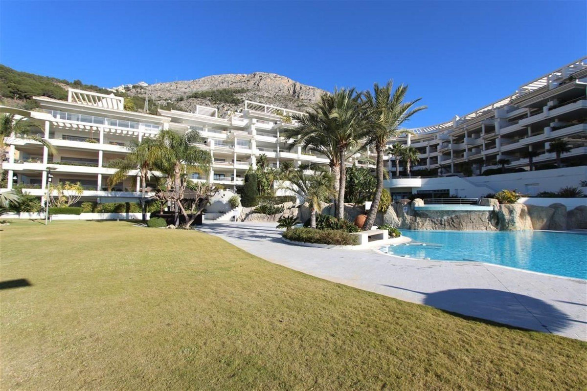 4 Bed Apartment for sale in Altea Costa Blanca, Alicante, Spain