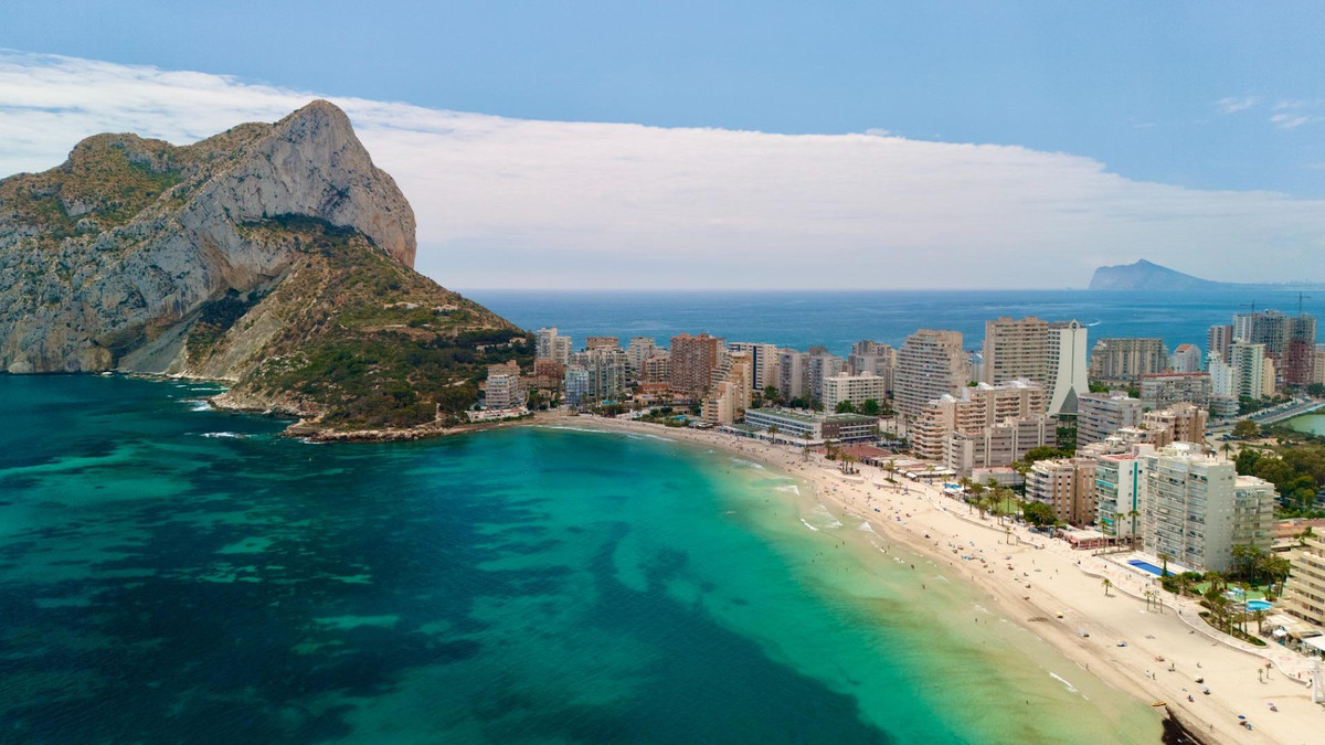 Se vende Apartamento Planta Media de 3 dormitorios en Costa Blanca, Alicante, España