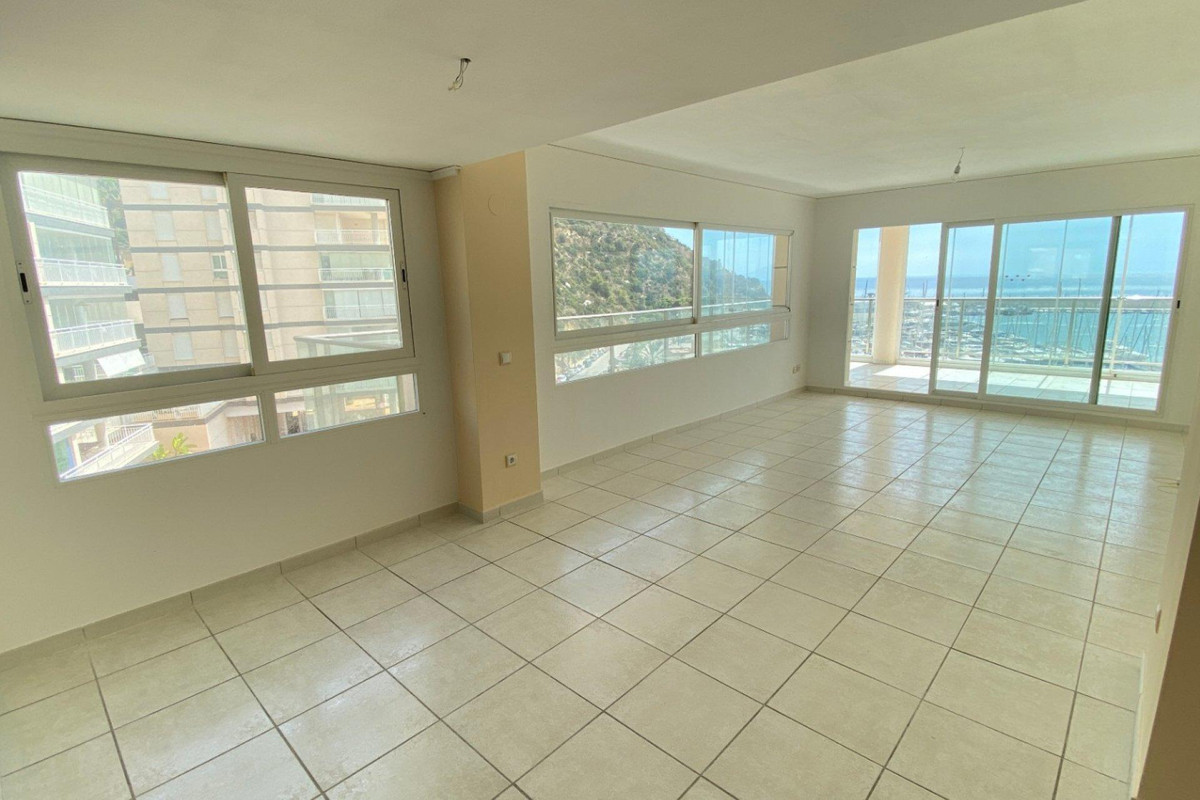 Se vende Apartamento Planta Media de 3 dormitorios en Costa Blanca, Alicante, España