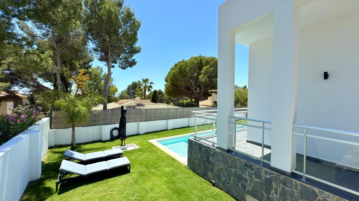 4 Bed Townhouse for sale in Altea Costa Blanca, Alicante, Spain