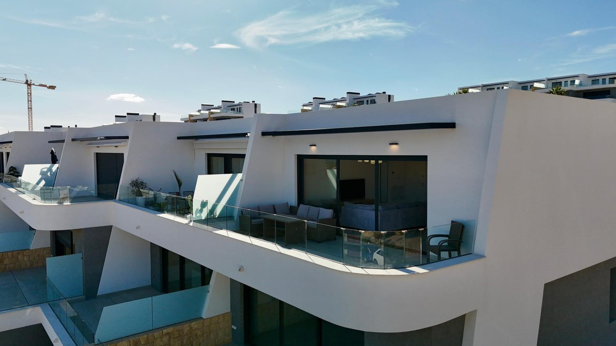 Se vende Apartamento Planta Media de 2 dormitorios en Costa Blanca, Alicante, España
