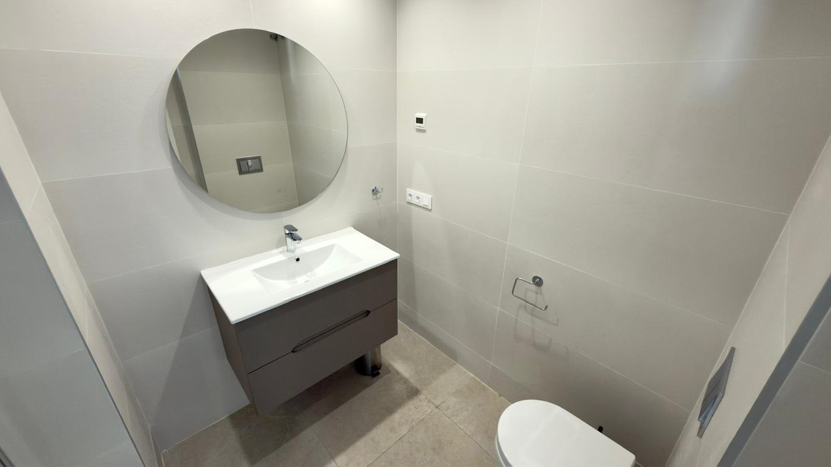 Se vende Apartamento Planta Media de 2 dormitorios en Costa Blanca, Alicante, España