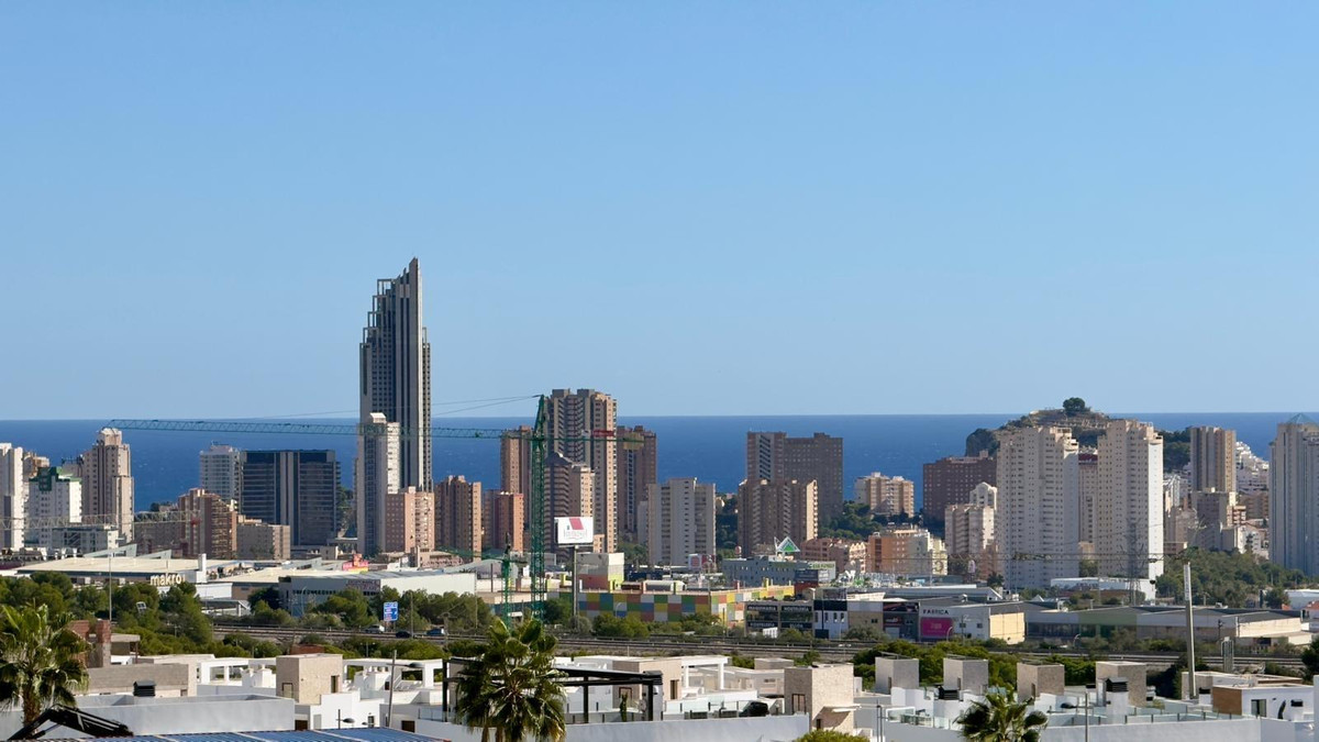 Se vende Apartamento Planta Media de 2 dormitorios en Costa Blanca, Alicante, España