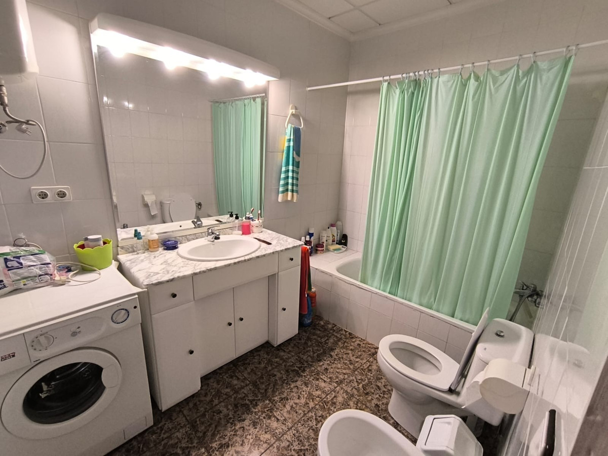 Se vende Villa - Chalet de 6 dormitorios en Costa Calida, Murcia, España