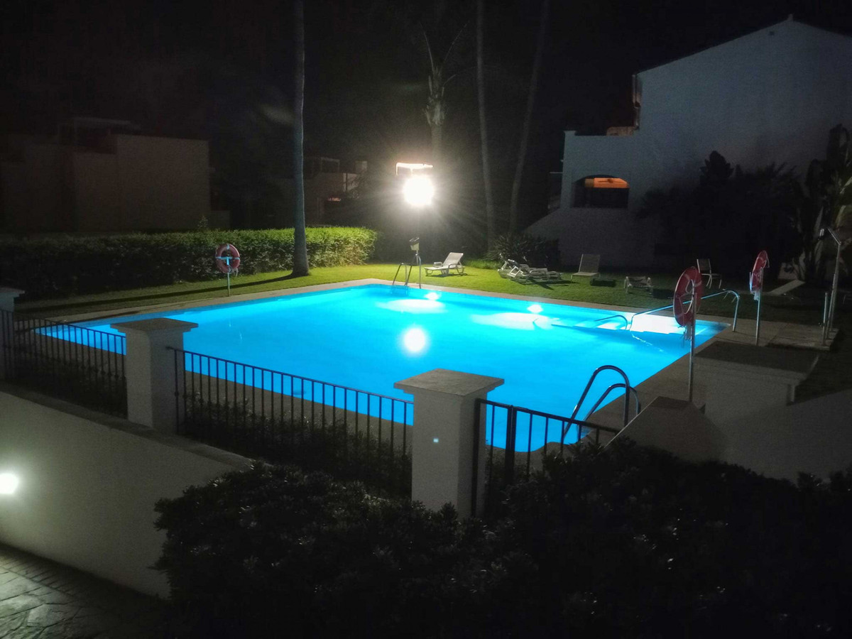 3 Bed Townhouse for sale in El Paraiso Costa Del Sol, Málaga, Spain