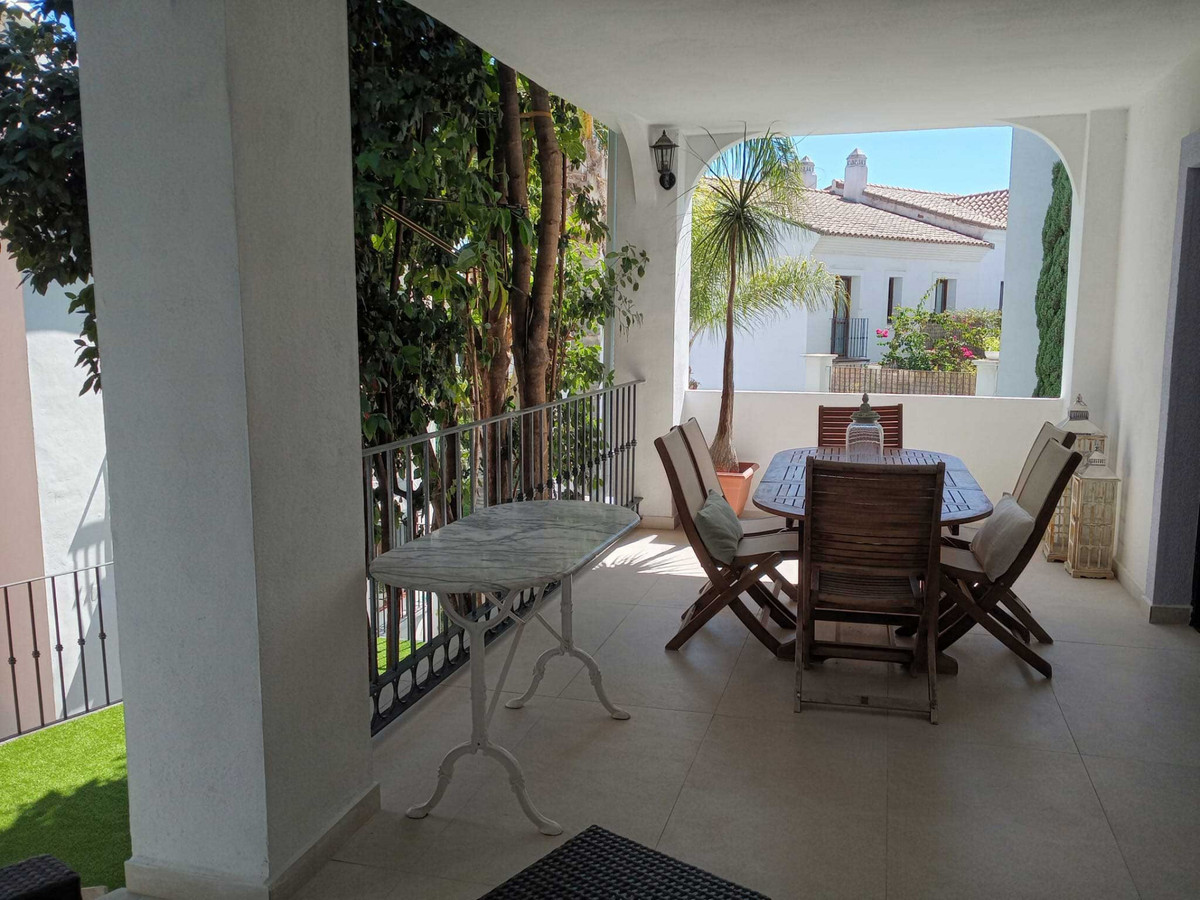3 Bed Townhouse for sale in El Paraiso Costa Del Sol, Málaga, Spain