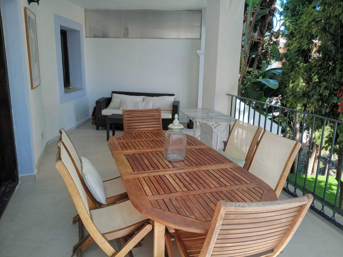 3 Bed Townhouse for sale in El Paraiso Costa Del Sol, Málaga, Spain