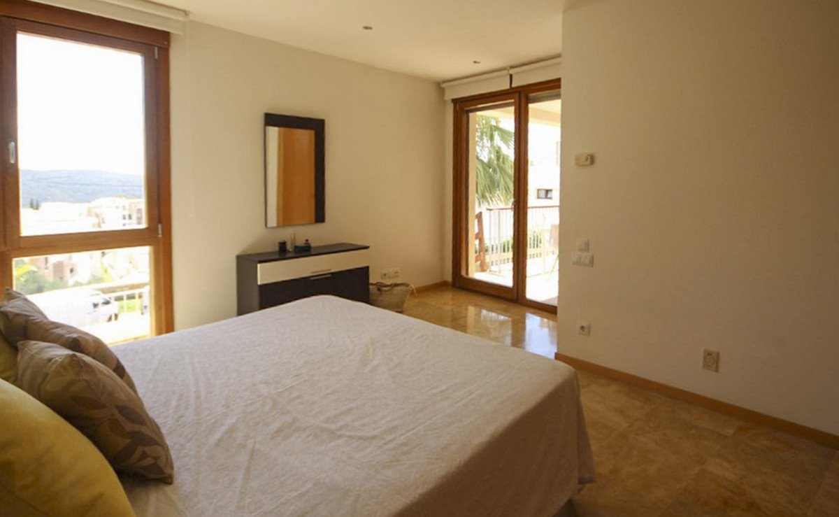 Se vende Apartamento Planta Baja de 3 dormitorios en Costa Del Sol, Málaga, España