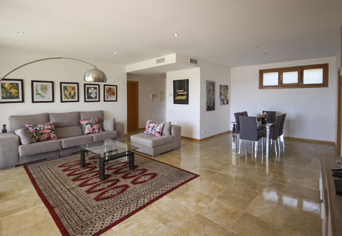 Se vende Apartamento Planta Baja de 3 dormitorios en Costa Del Sol, Málaga, España