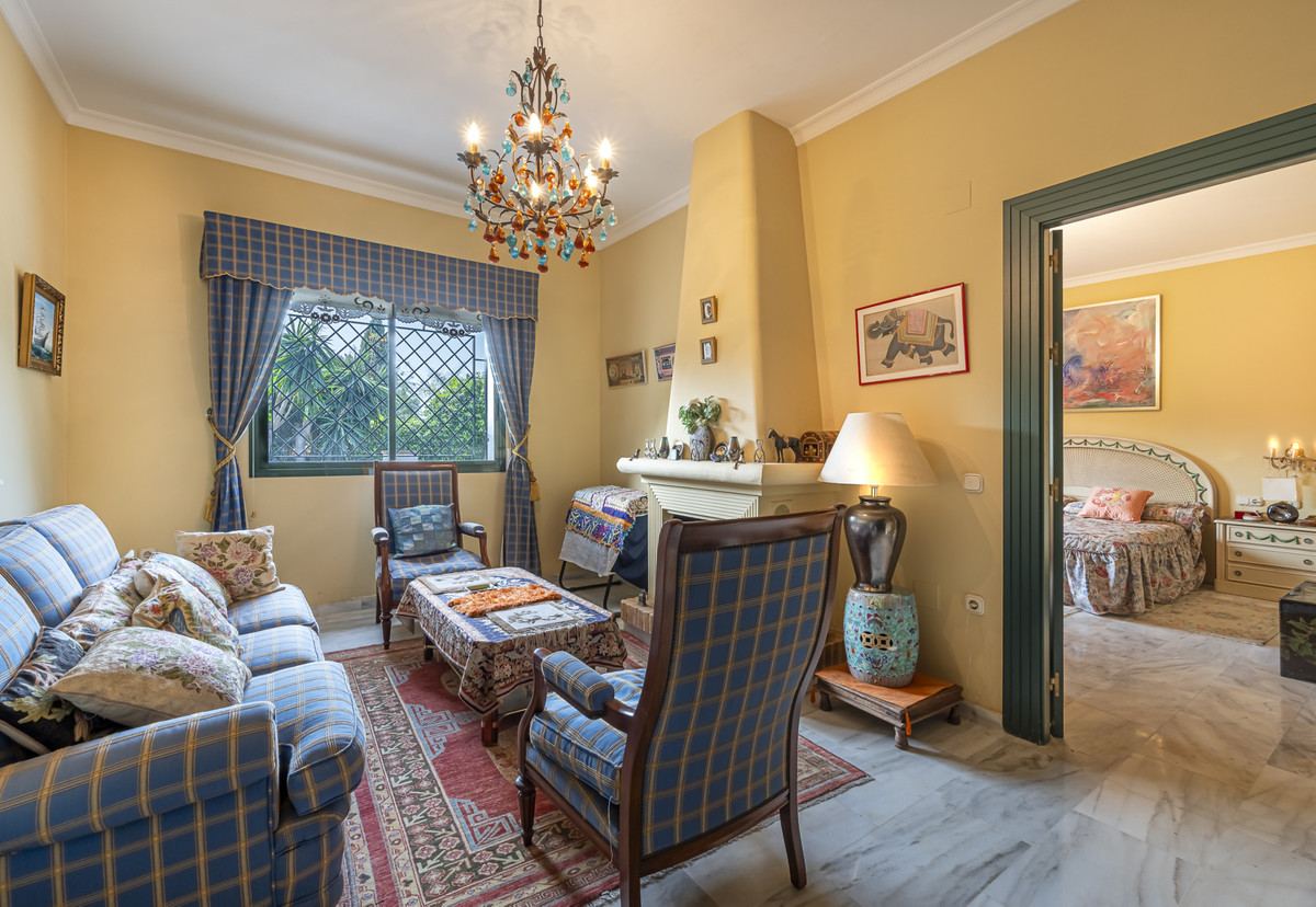 Se vende Villa - Chalet de 4 dormitorios en Costa Del Sol, Málaga, España