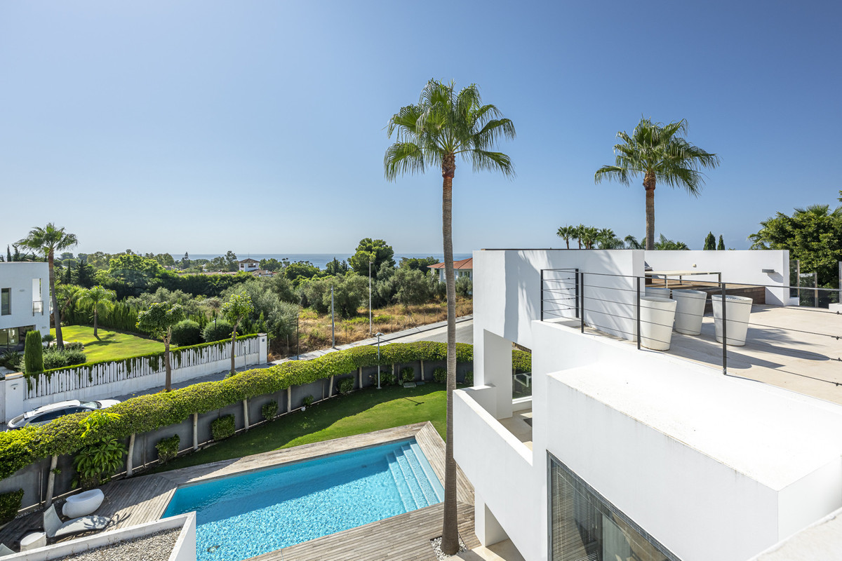 Se vende Villa - Chalet de 5 dormitorios en Costa Del Sol, Málaga, España