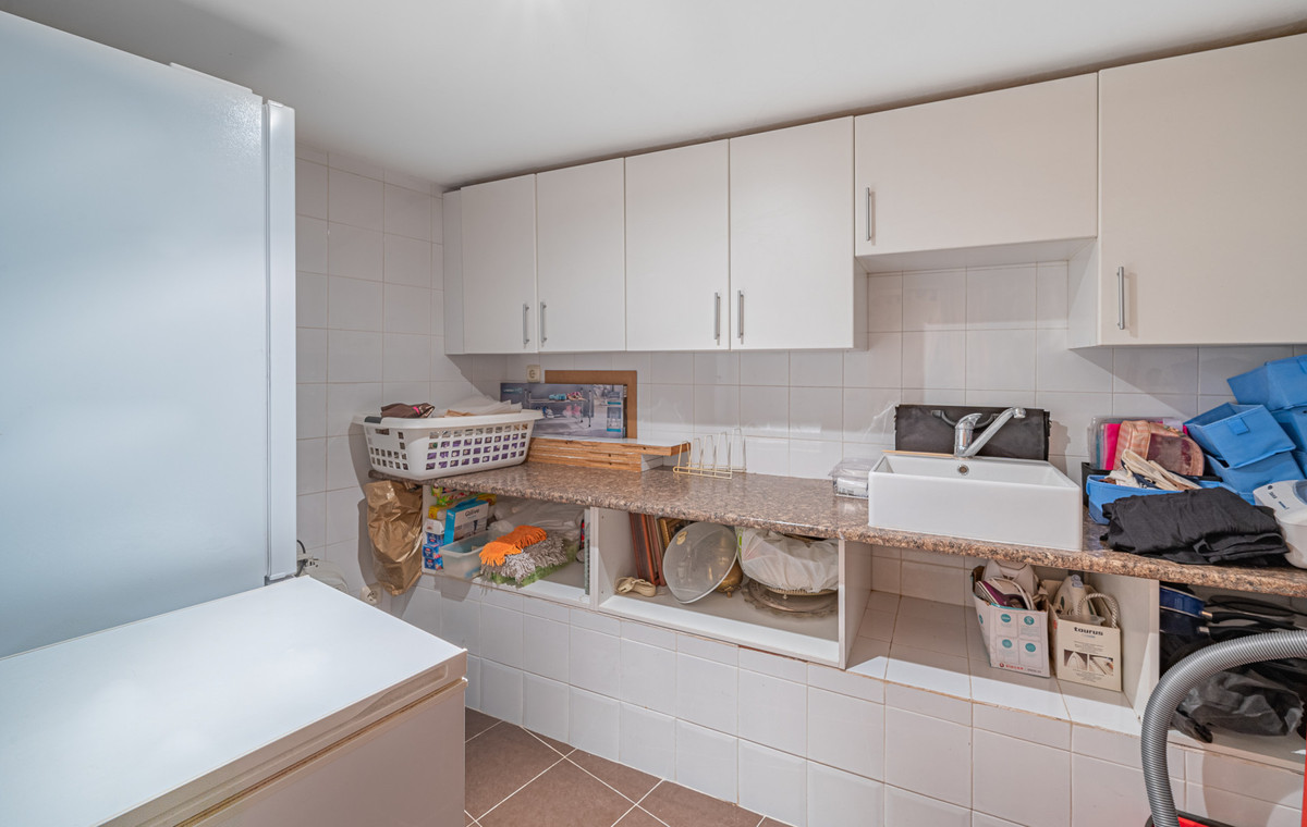 3 Bed Townhouse for sale in The Golden Mile Costa Del Sol, Málaga, Spain