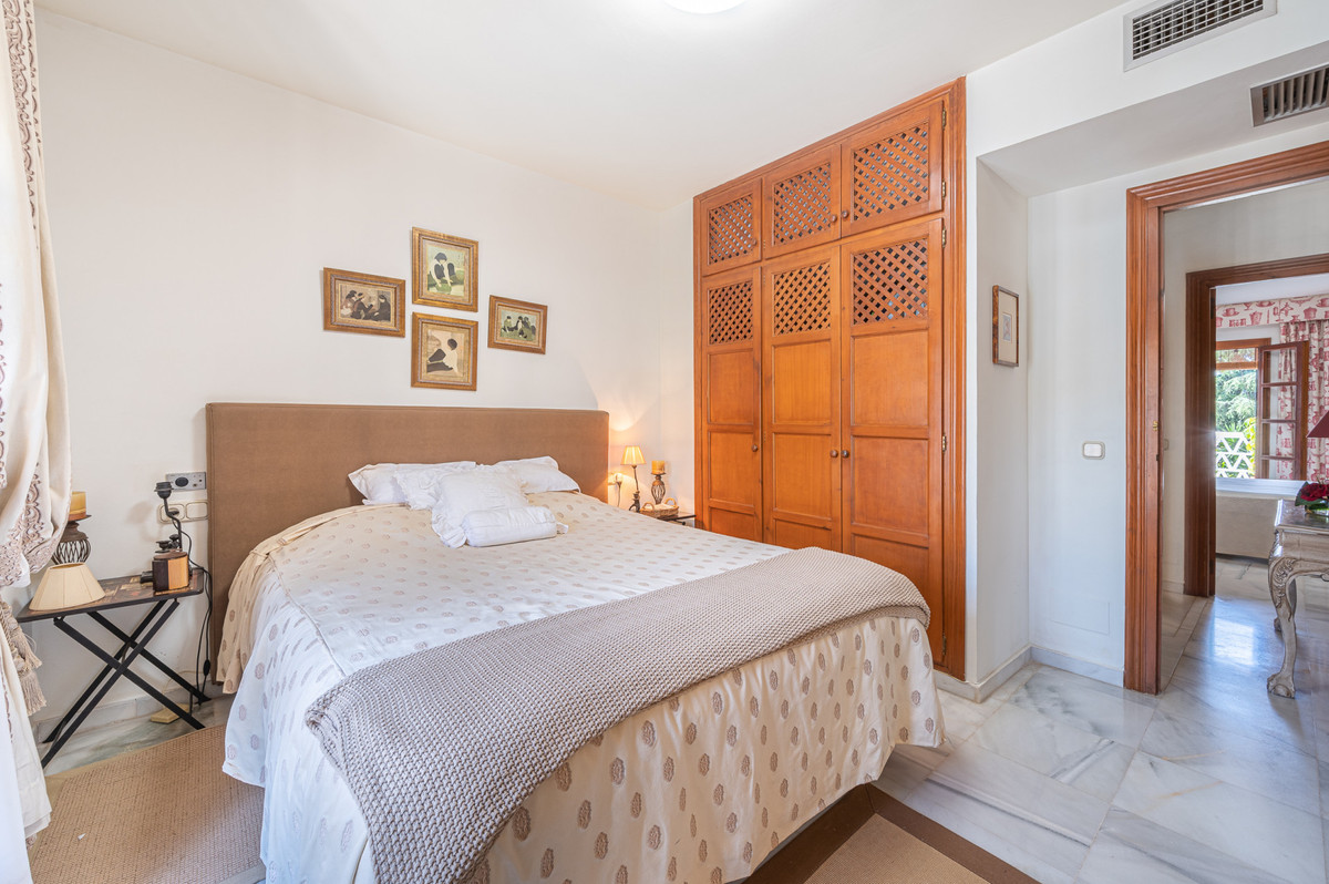3 Bed Townhouse for sale in The Golden Mile Costa Del Sol, Málaga, Spain