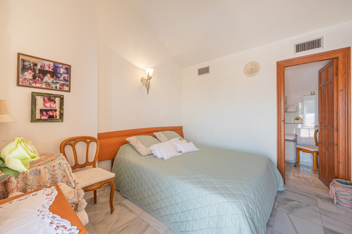 3 Bed Townhouse for sale in The Golden Mile Costa Del Sol, Málaga, Spain