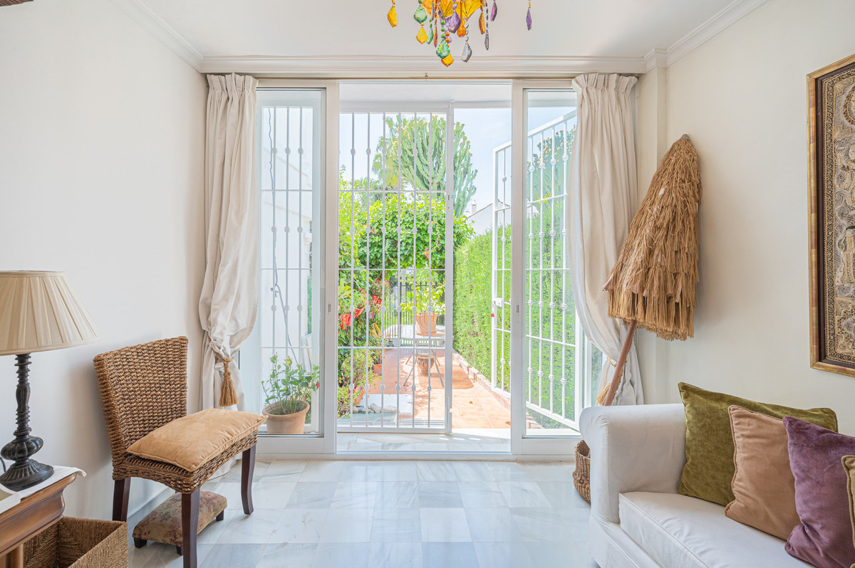3 Bed Townhouse for sale in The Golden Mile Costa Del Sol, Málaga, Spain