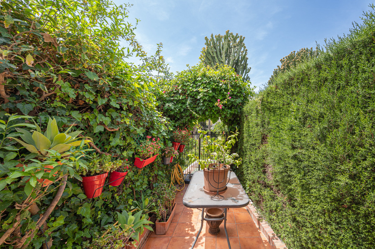 3 Bed Townhouse for sale in The Golden Mile Costa Del Sol, Málaga, Spain