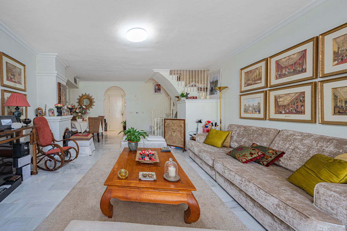 3 Bed Townhouse for sale in The Golden Mile Costa Del Sol, Málaga, Spain