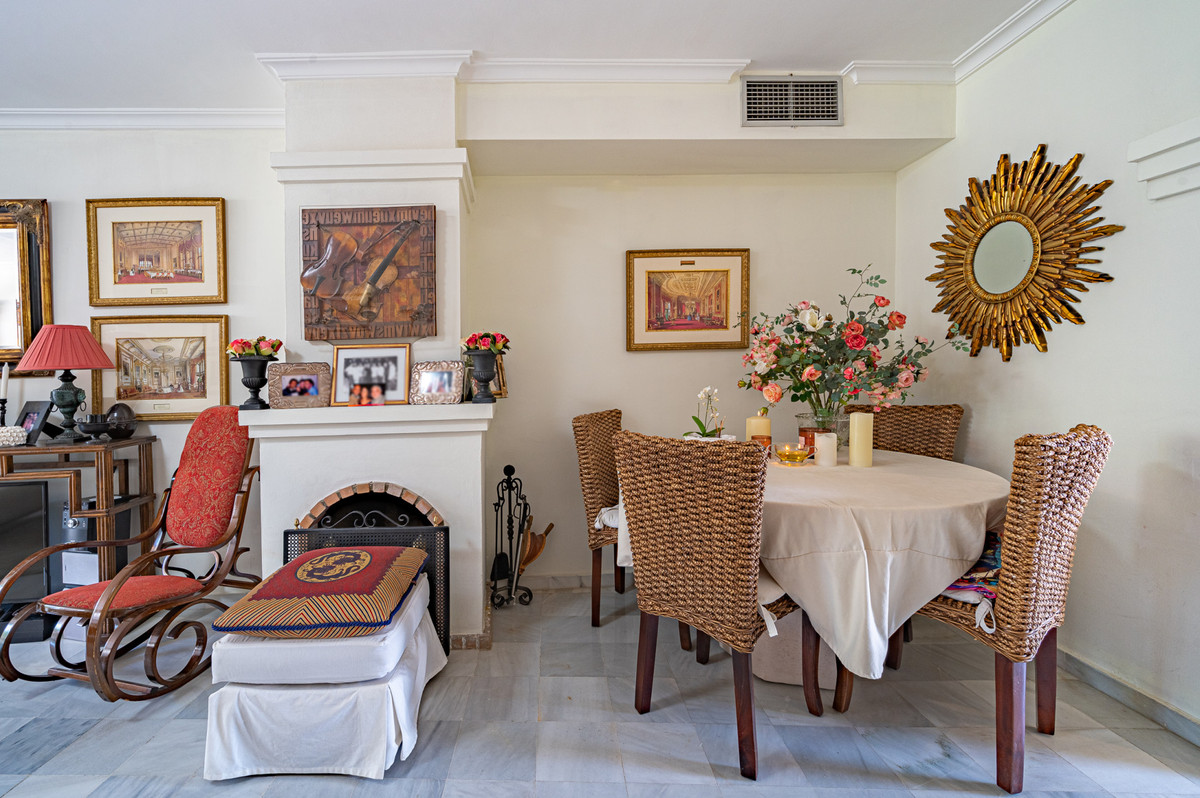 3 Bed Townhouse for sale in The Golden Mile Costa Del Sol, Málaga, Spain