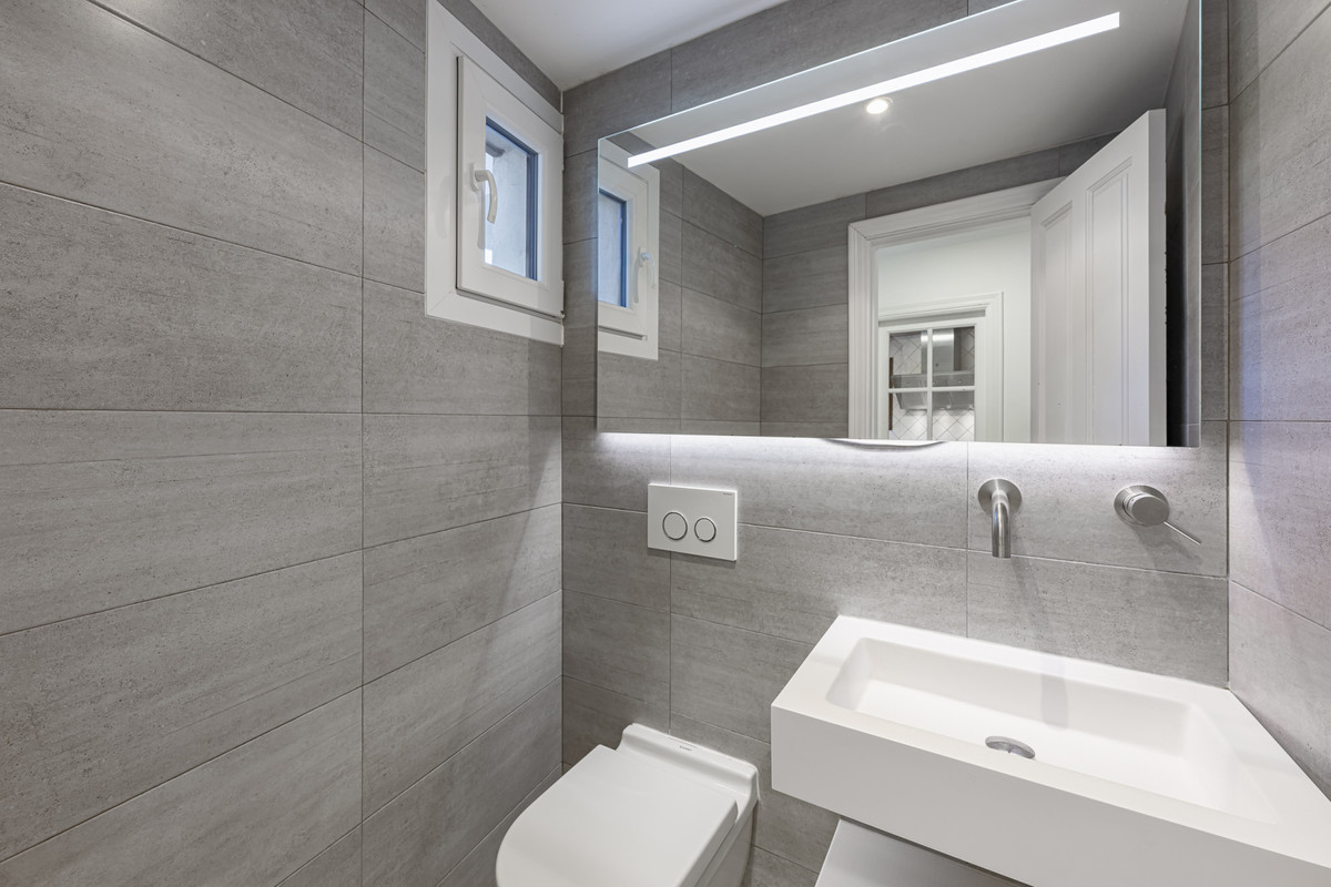 3 Bed Townhouse for sale in The Golden Mile Costa Del Sol, Málaga, Spain