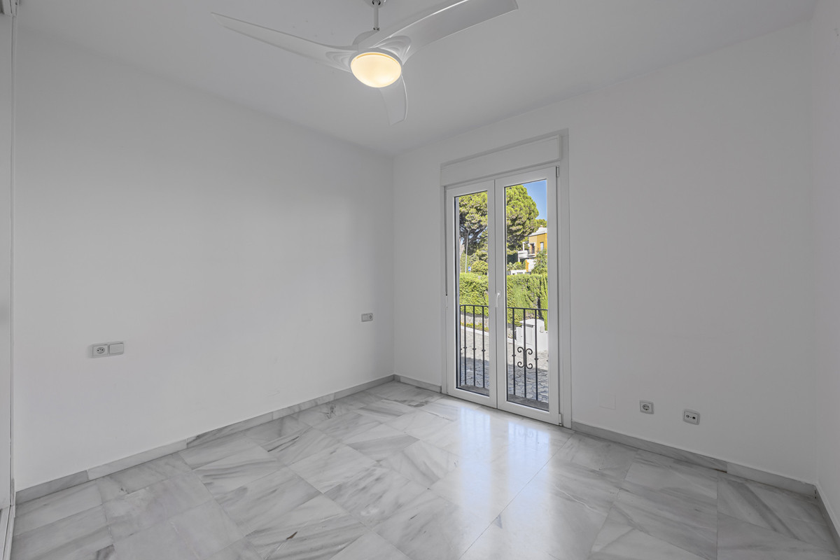 3 Bed Townhouse for sale in The Golden Mile Costa Del Sol, Málaga, Spain
