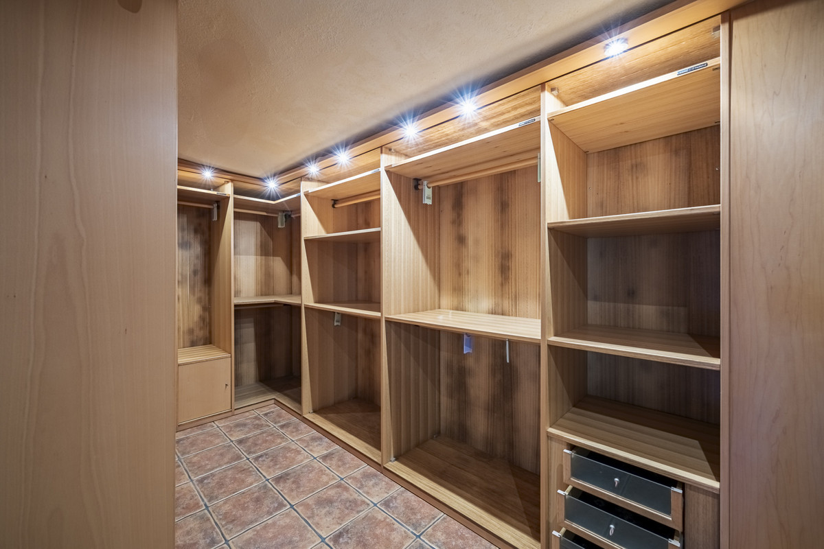 3 Bed Townhouse for sale in The Golden Mile Costa Del Sol, Málaga, Spain