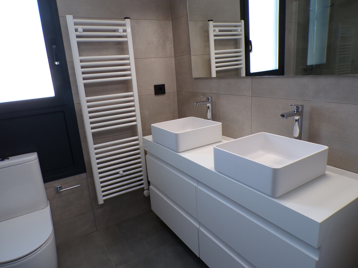 2 Bed Apartment for sale in Calpe Costa Blanca, Alicante, Spain