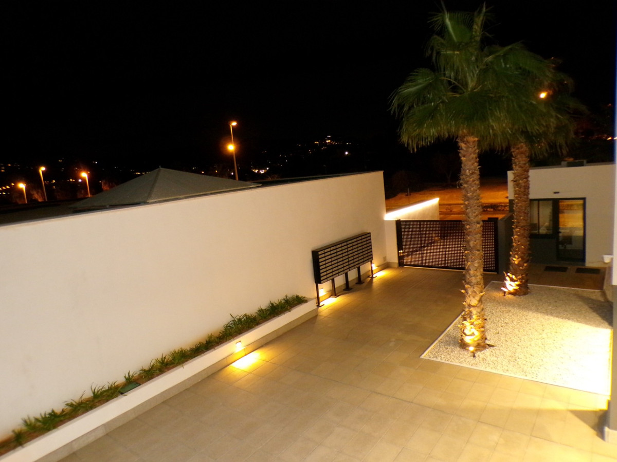 2 Bed Apartment for sale in Calpe Costa Blanca, Alicante, Spain