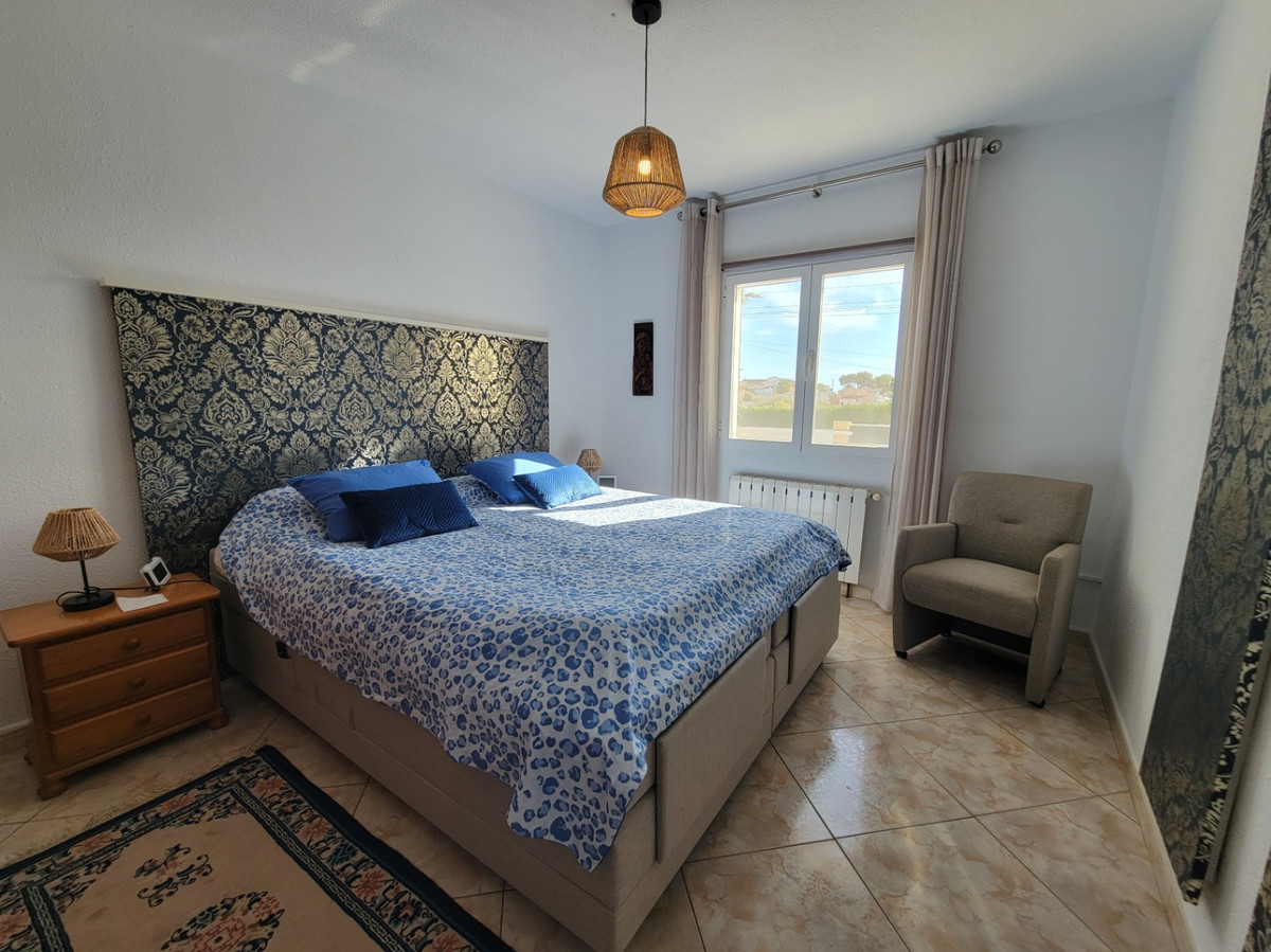Se vende Villa - Chalet de 3 dormitorios en Costa Blanca, Alicante, España
