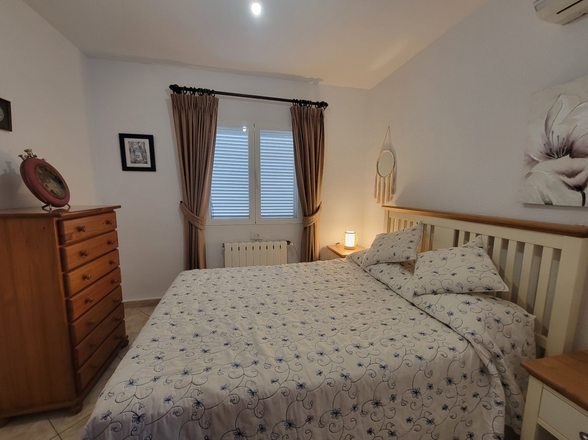 Se vende Villa - Chalet de 3 dormitorios en Costa Blanca, Alicante, España