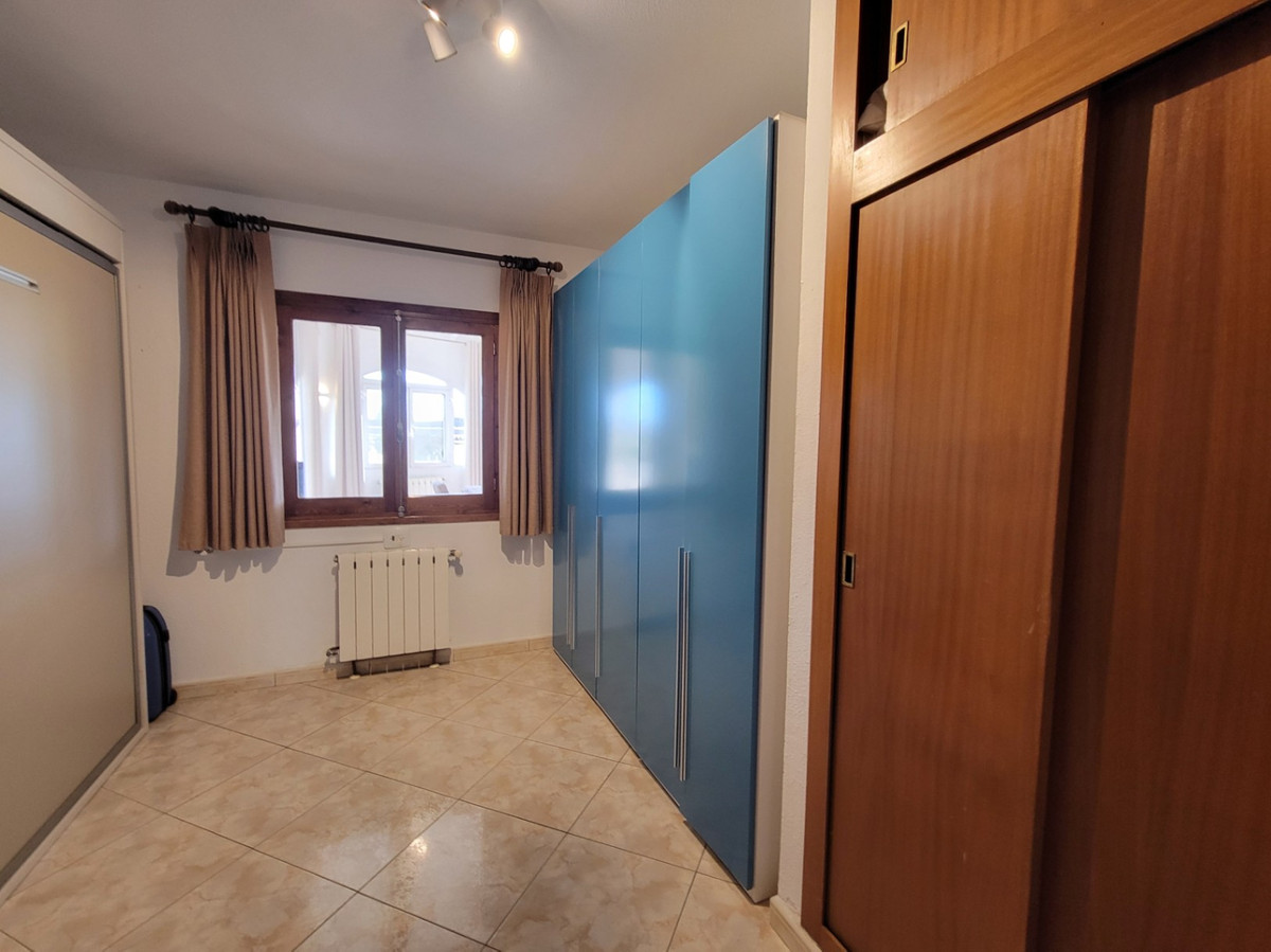 Se vende Villa - Chalet de 3 dormitorios en Costa Blanca, Alicante, España