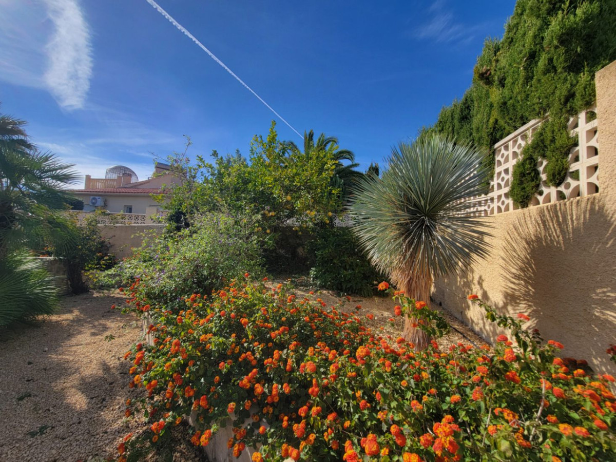 Se vende Villa - Chalet de 3 dormitorios en Costa Blanca, Alicante, España