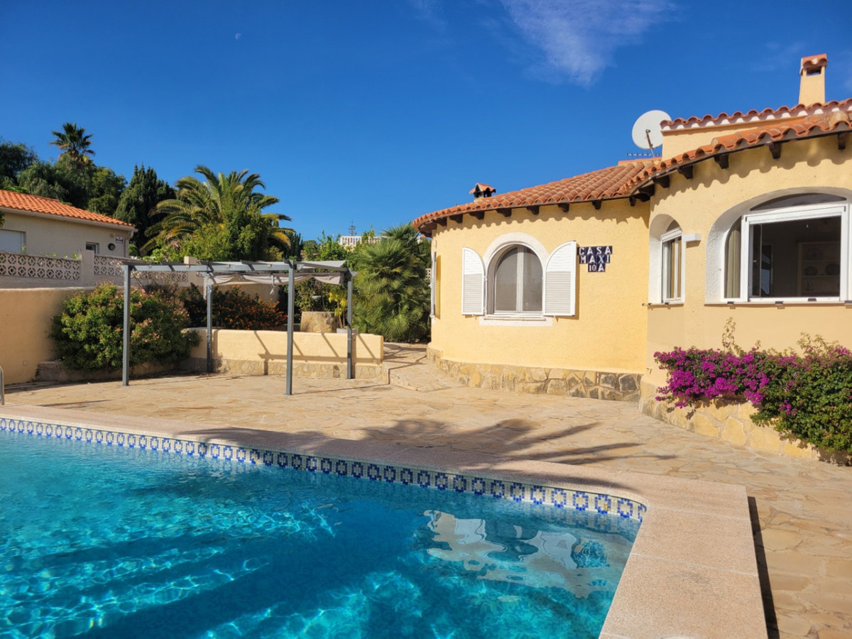 Se vende Villa - Chalet de 3 dormitorios en Costa Blanca, Alicante, España