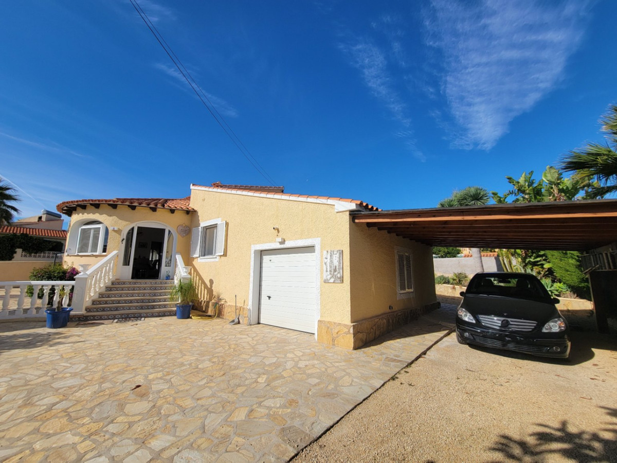 Se vende Villa - Chalet de 3 dormitorios en Costa Blanca, Alicante, España