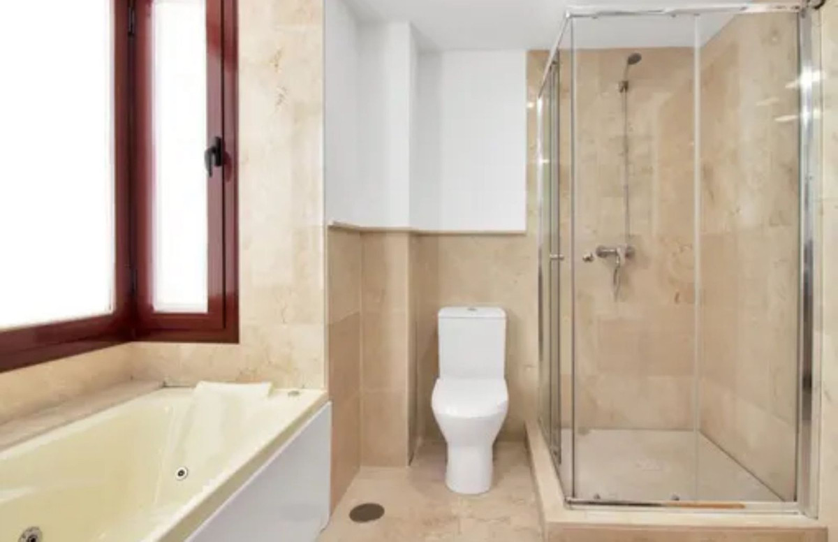 Se vende Adosada de 3 dormitorios en Costa Del Sol, Málaga, España