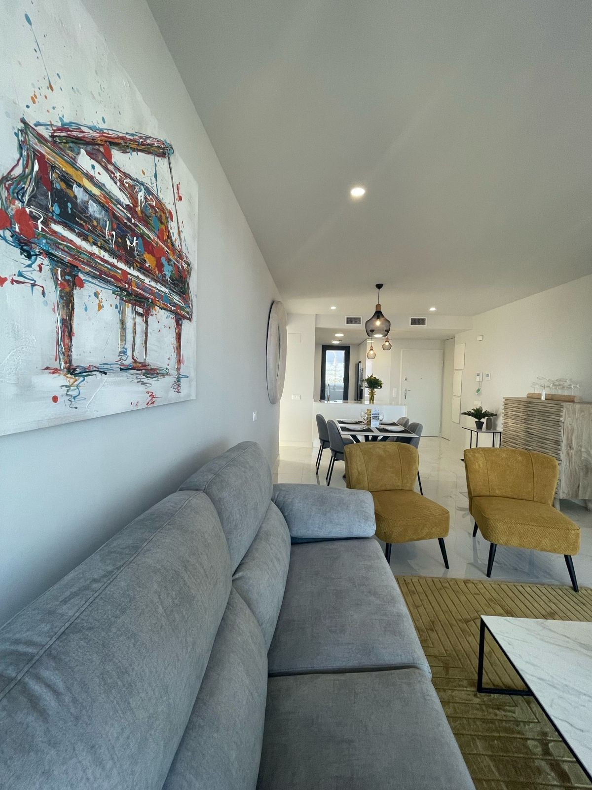 Se vende Apartamento Planta Media de 3 dormitorios en Costa Blanca, Alicante, España