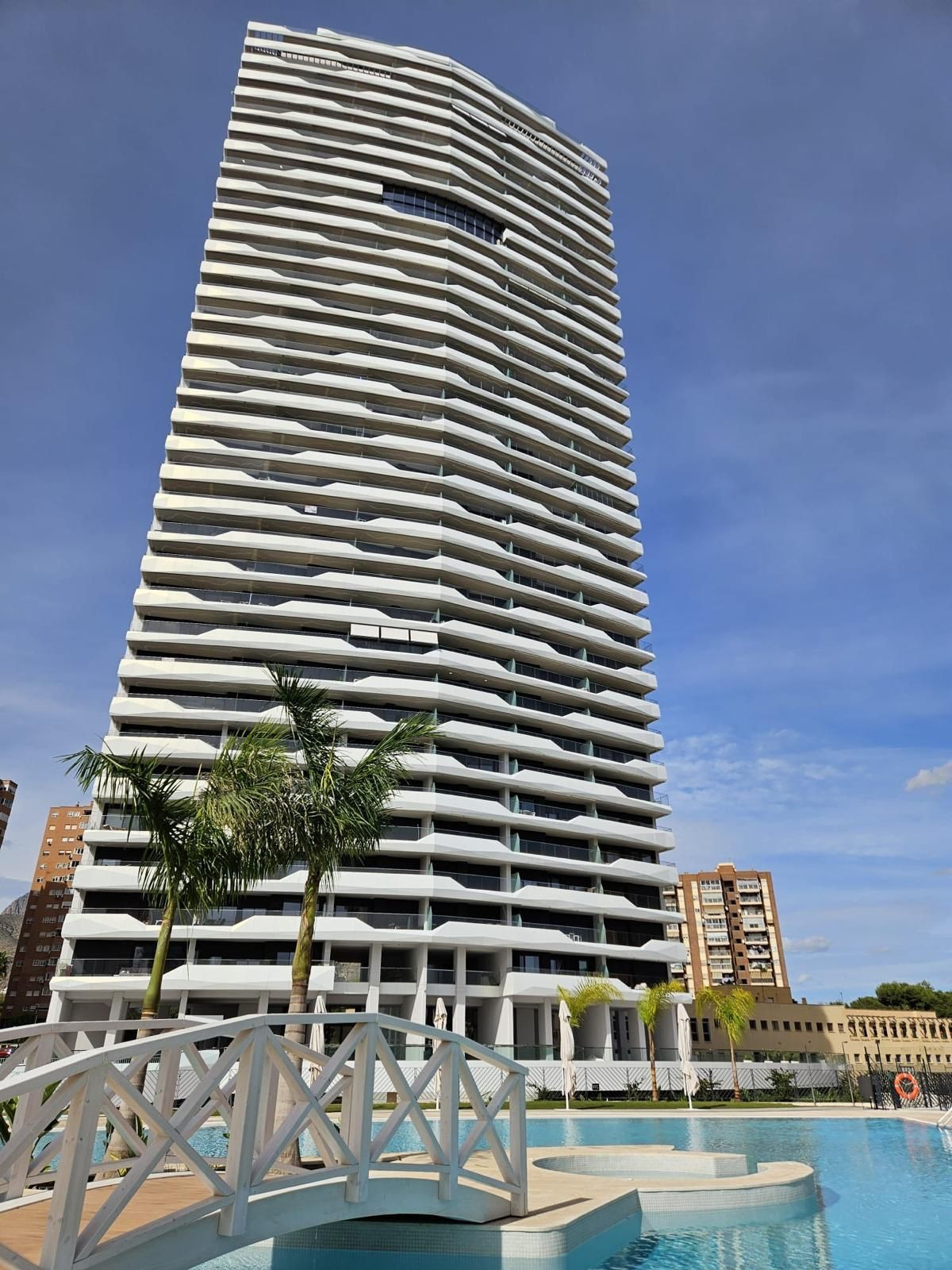 Se vende Apartamento Planta Media de 3 dormitorios en Costa Blanca, Alicante, España