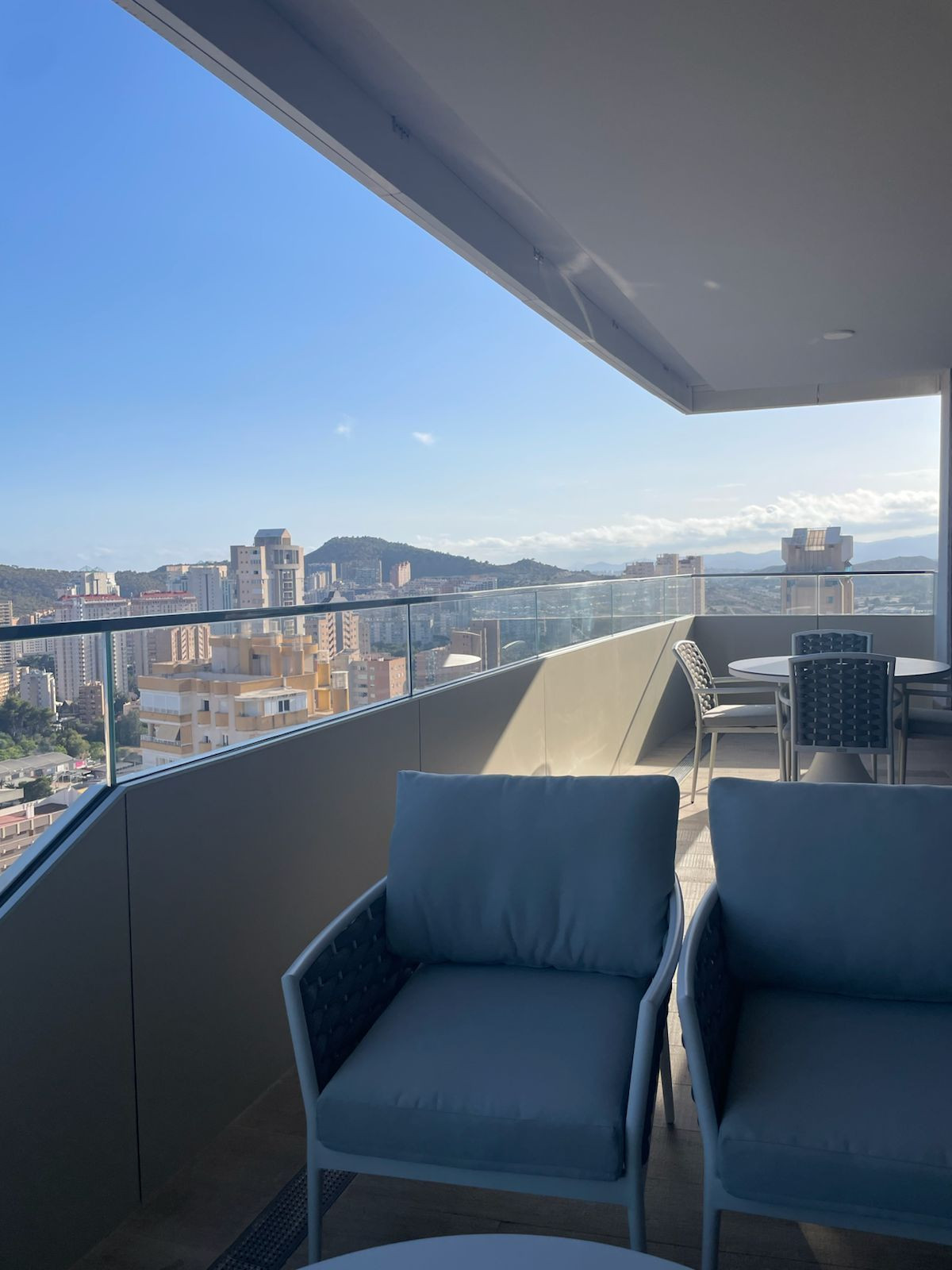 Se vende Apartamento Planta Media de 3 dormitorios en Costa Blanca, Alicante, España